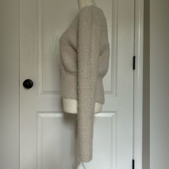 Pink Rose Women's Cream Tan  Wrap Around Fuzzy Soft Sweater Size Large - Picture 4 of 11